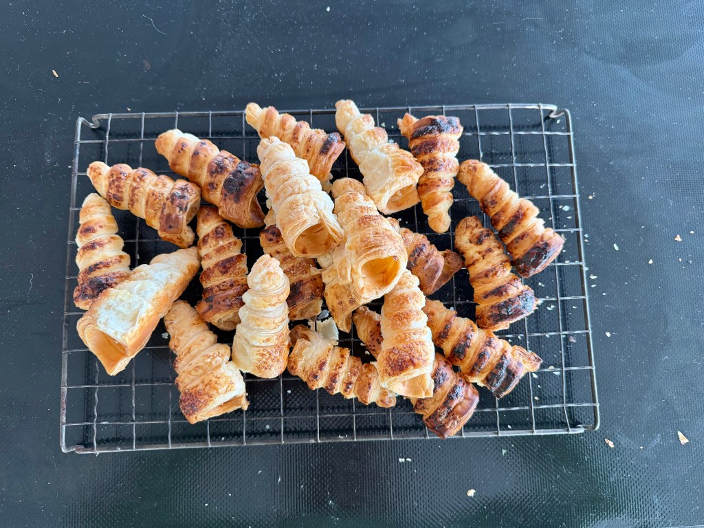 A bundle of cream horns.